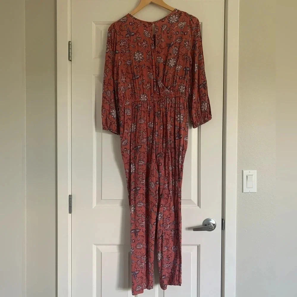 Old Navy Waist Defined Keyhole Jumpsuit - Size Medium - Picture 8 of 11